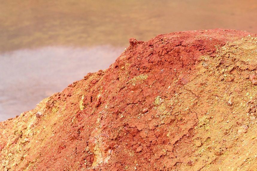 Европа вводит антидемпинговые пошлины на глинозем из Китая