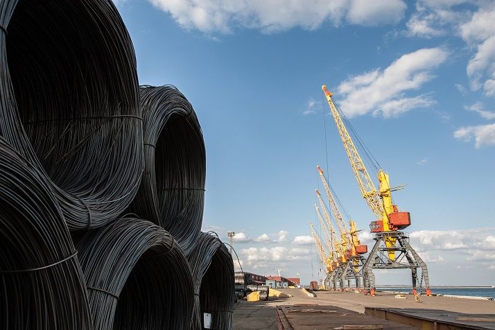 Китайские экспортные лицензии не сократят избыточный экспорт стали