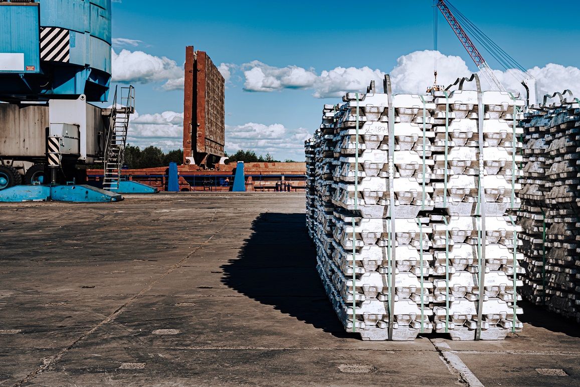 Парадокс китайской торговли алюминием